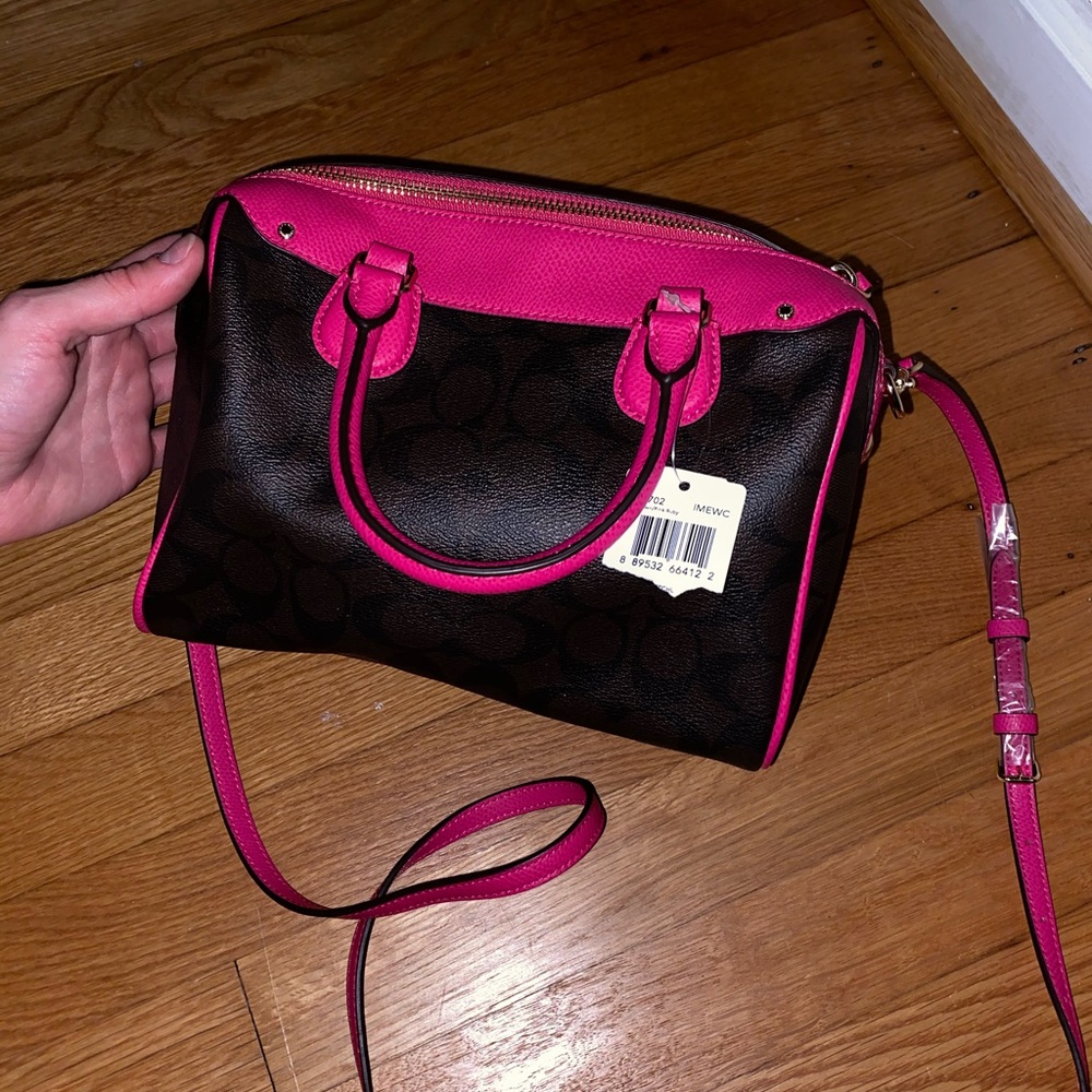 Hit pink and brown Coach Bag - Picture 5 of 6